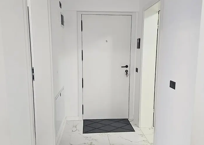 Nou Si Modern Lanaga Metrou Апартаменти *