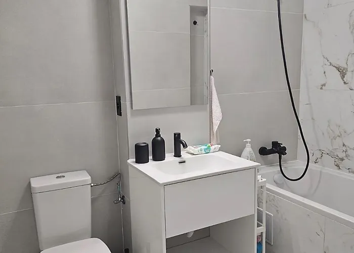 Apartment Nou Si Modern Lanaga Metrou *