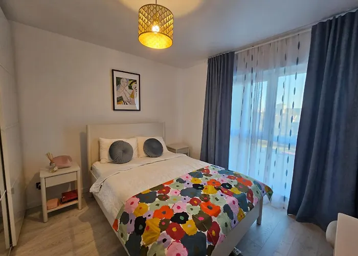 Nou Si Modern Lanaga Metrou * Bucureşti