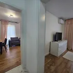 Nou Si Modern Lanaga Metrou 아파트 부쿠레슈티