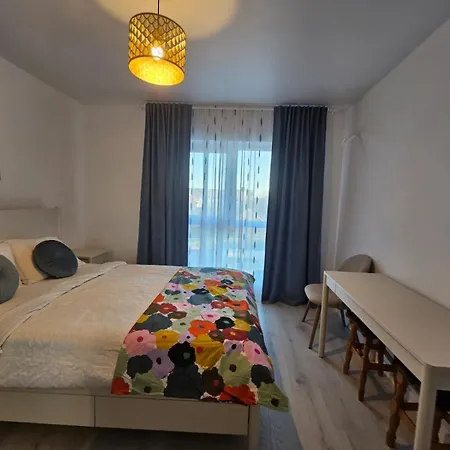 Nou Si Modern Lanaga Metrou * Bucarest